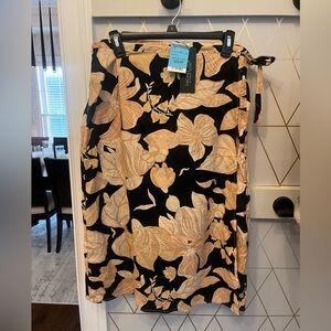 NWT floral wrap skirt. LARGE